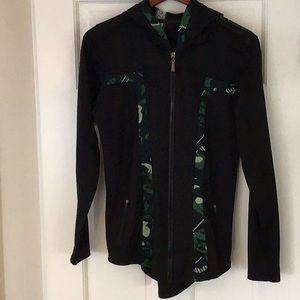 Activewear jacket, zip front & zip pockets, hood
